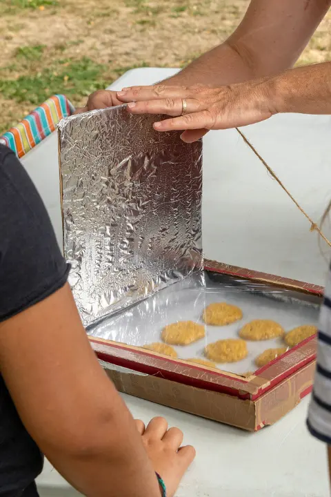 Accompagnement atypiques astrid ludopedagique 04 atelier four solaire